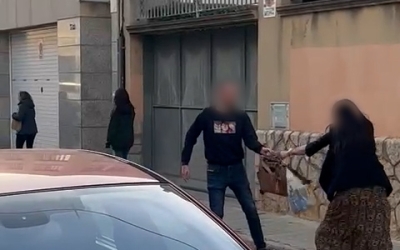 L'home en el moment de l'agressió | Cedida